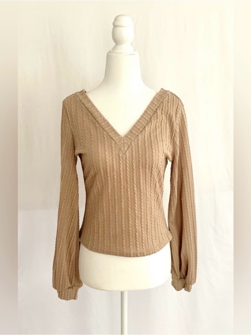 Lot of 4 Tops Michael Kors, Pink Lily and Shein
